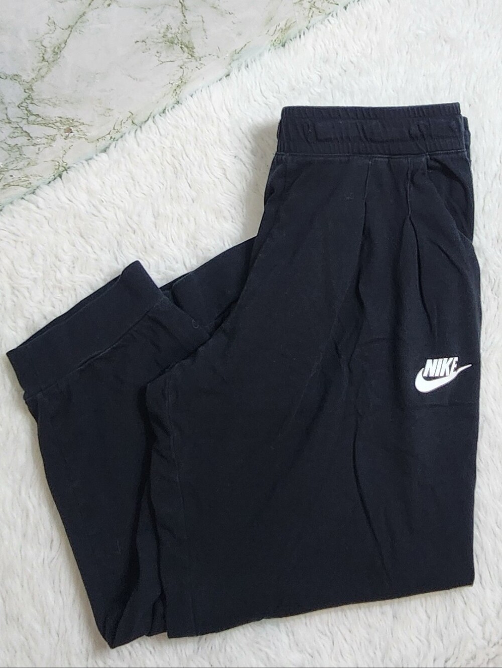 NIKE Black Capri Joggers